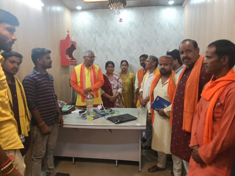 बाराबंकी में अंतरराष्ट्रीय हिंदू परिषद व राष्ट्रीय बजरंग दल की जिला बैठक सम्पन्न, संगठन विस्तार पर हुआ मंथन