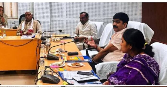 The issue of map approval resonated in the meeting of the Development Authority