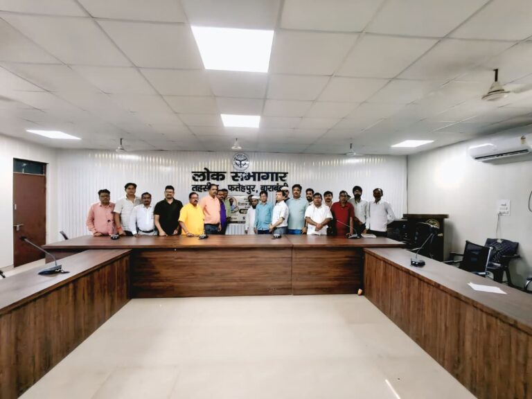 फतेहपुर में वरिष्ठ पत्रकार विजयराम जायसवाल को श्रद्धांजलि, शोक सभा में नम हुईं आंखें
