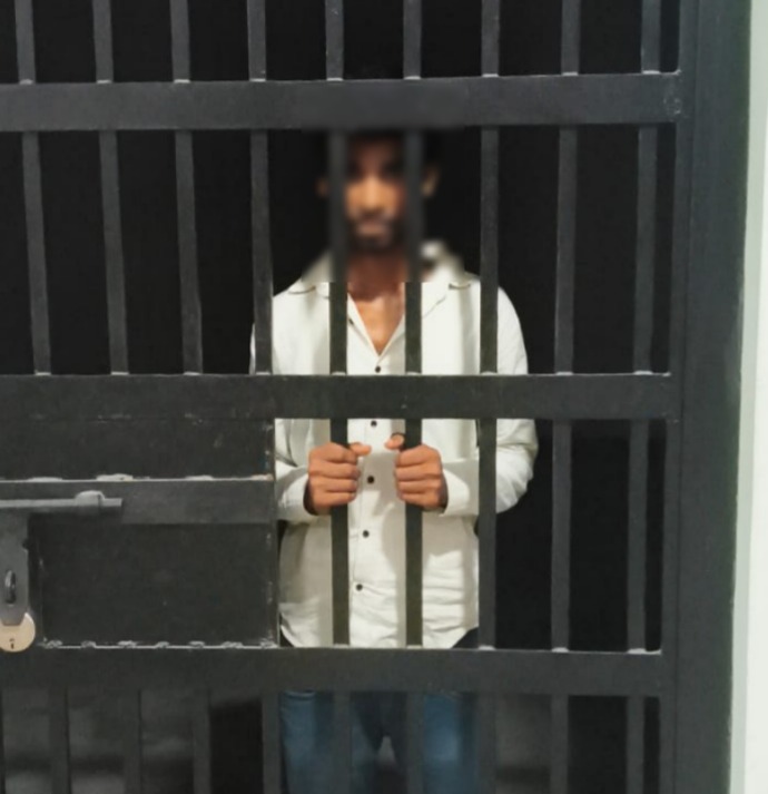 यूपी पुलिस आरक्षी भर्ती परीक्षा में मोबाइल के साथ पकड़ा गया परीक्षार्थी, पुलिस ने किया गिरफ्तार