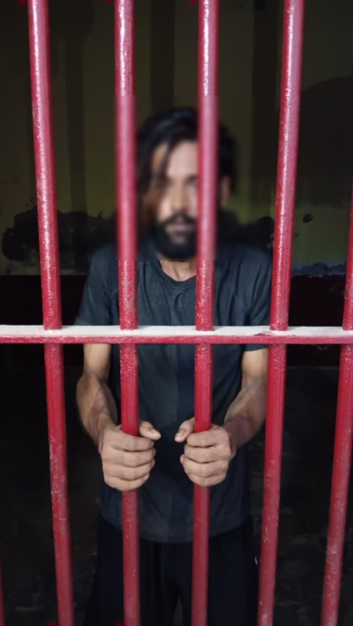गोरखपुर में चोरी के मामले का खुलासा, पुलिस ने आरोपी को गिरफ्तार कर 27 हजार रुपये किए बरामद