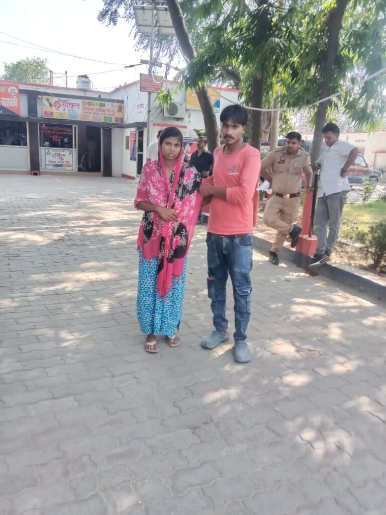 बाराबंकी के निजी अस्पताल पर गंभीर आरोप, प्रसव के बाद ऑपरेशन में पेट में छोड़ दी गांज; मुख्यमंत्री से कार्रवाई की मांग